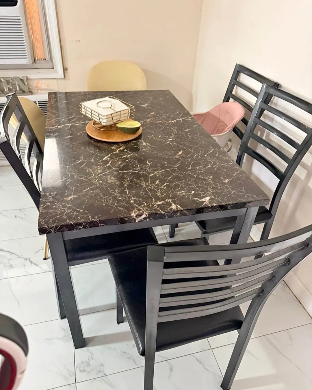Almost new Dining table set with 4 chairs delivery availabe