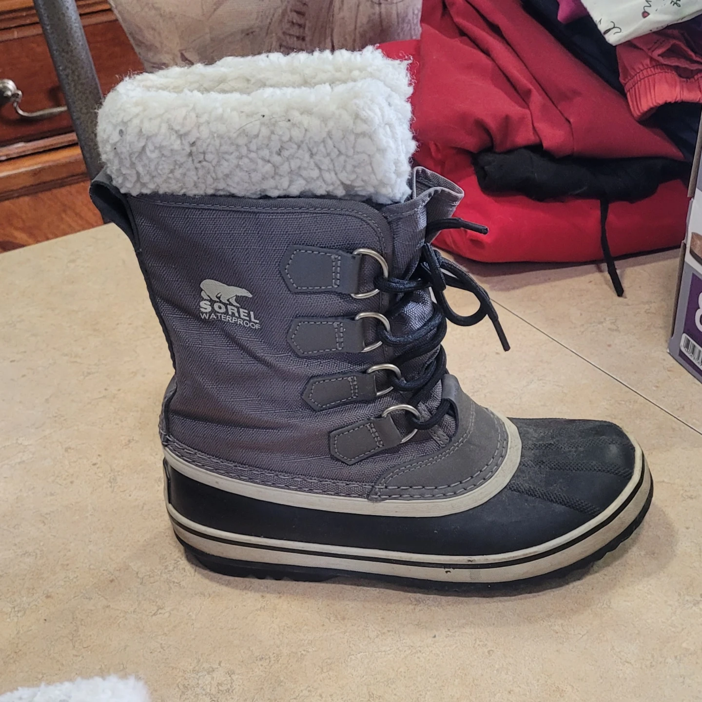 Sorel winter boots size 6