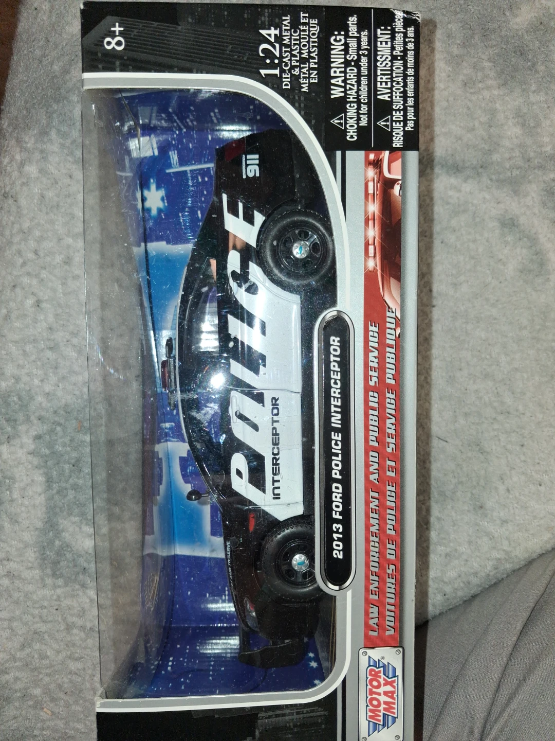 Motor Max 2013 Ford Police Interceptor 1:24 Scale