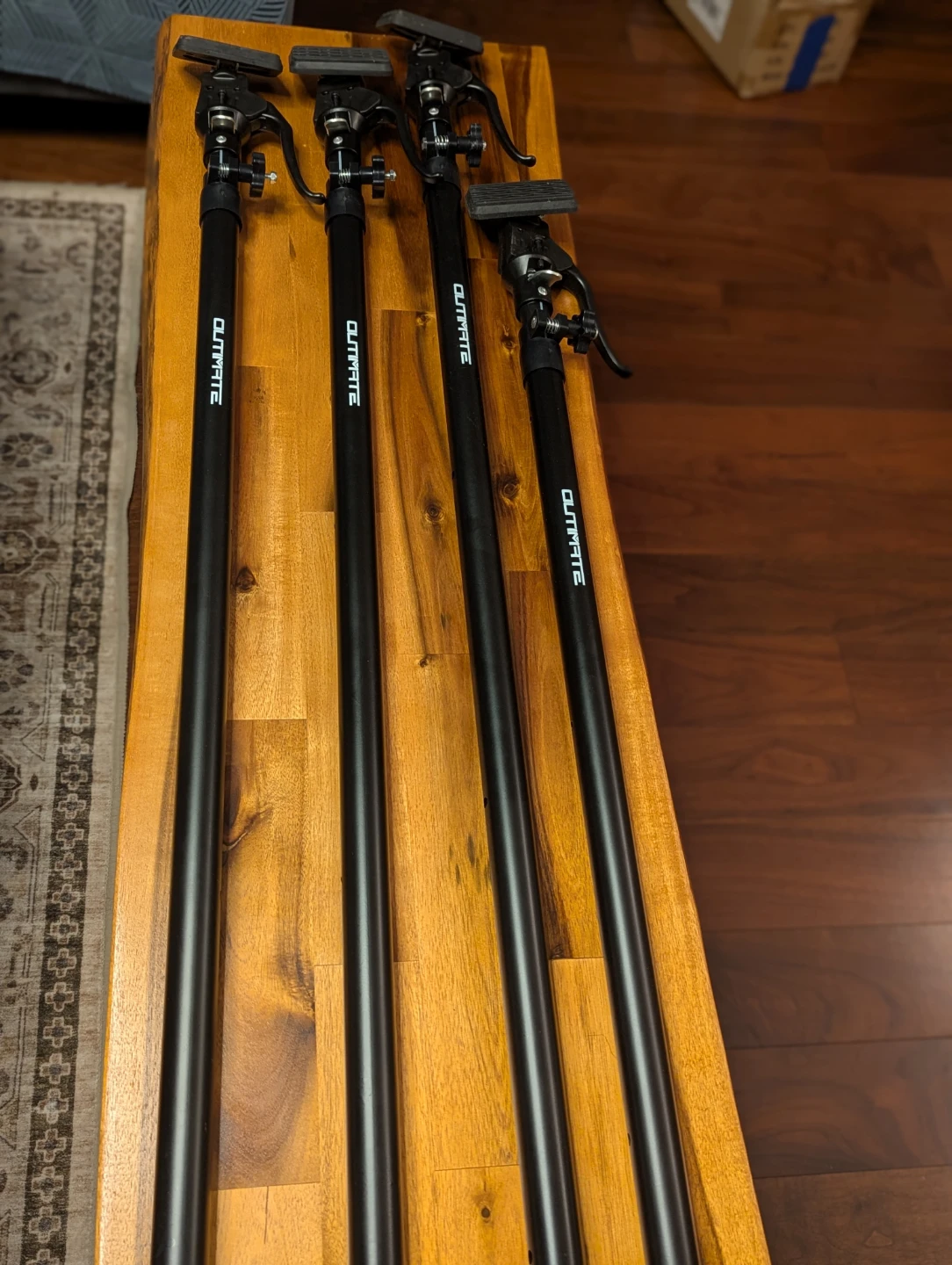 NEW – 4 Telescopic Support Poles | Cabinet & Drywall Jacks