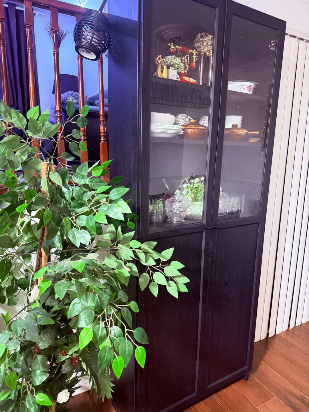 IKEA Billy Glass Door Cabinet - photo 4
