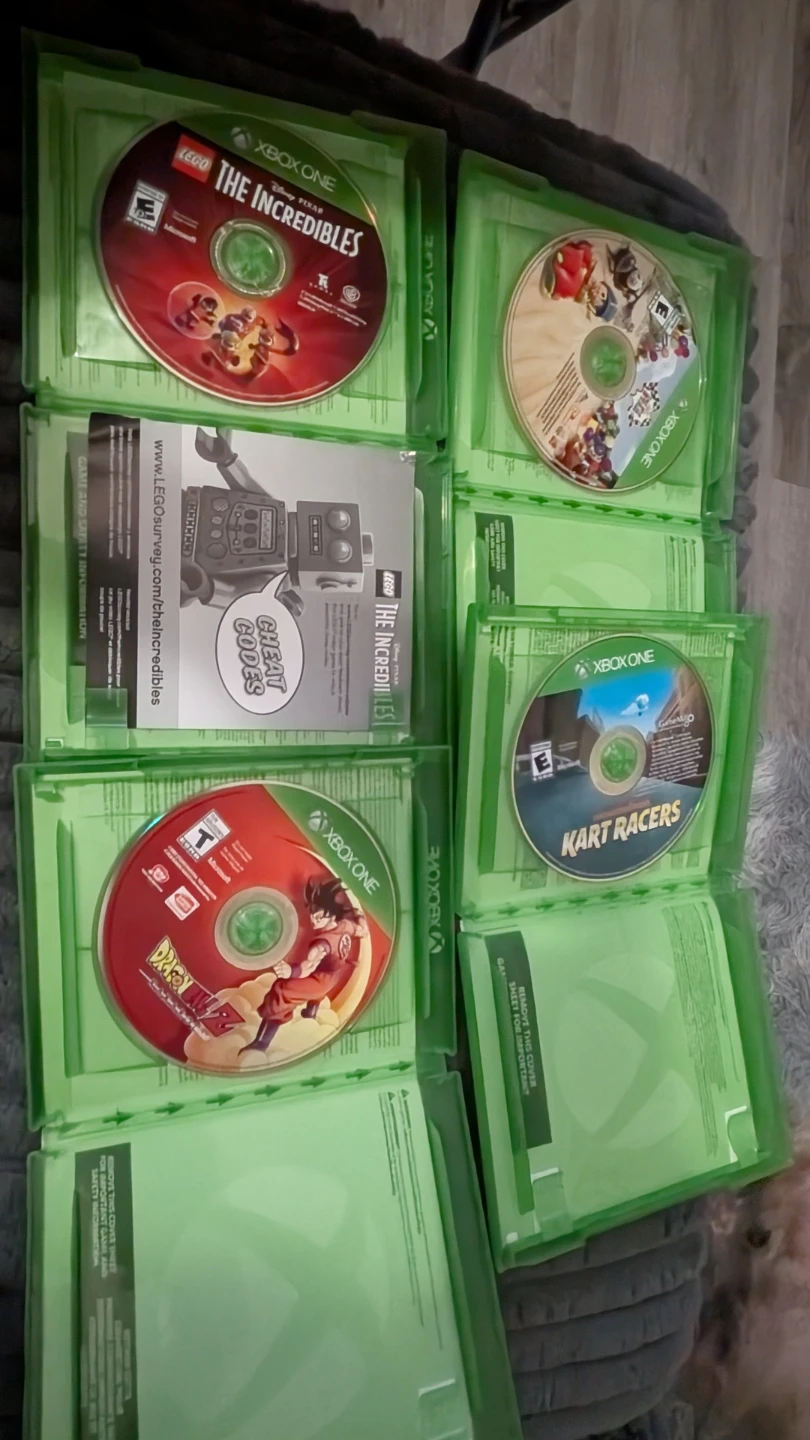 Set of 4 Xbox One Games - photo 3