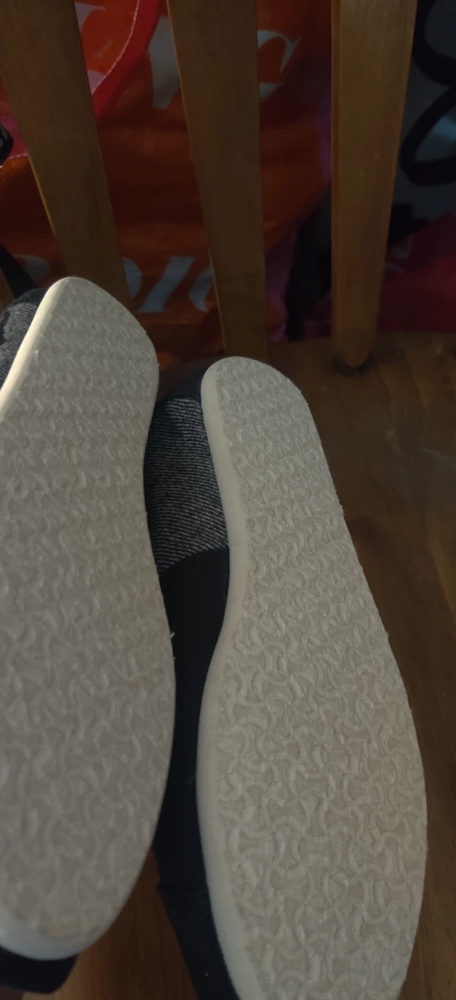 TOMS Classic Slip-on Shoes - photo 5