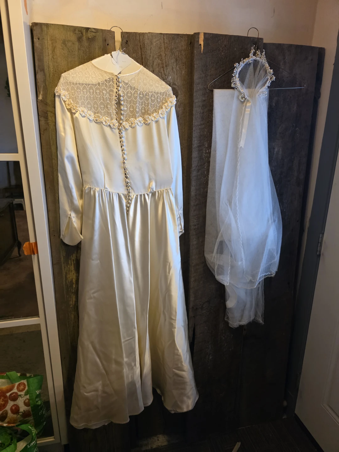 Vintage Wedding Dress with Veil 1949 - photo 4