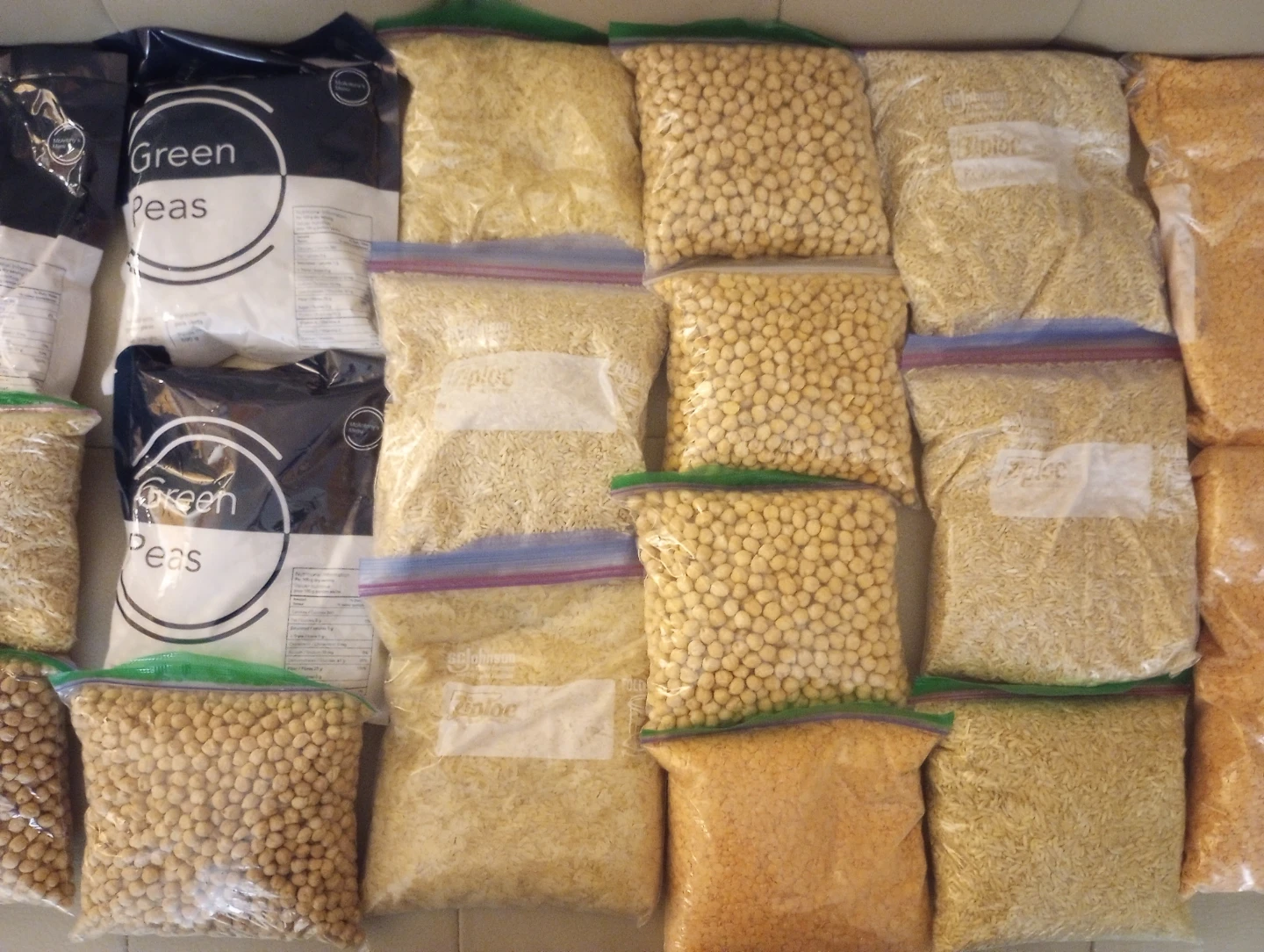33 Pantry Items - photo 3