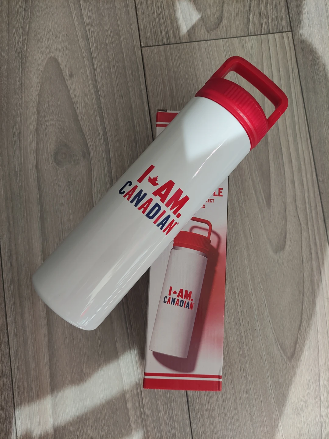 Molson I AM CANADIAN Water Bottle - NEW
