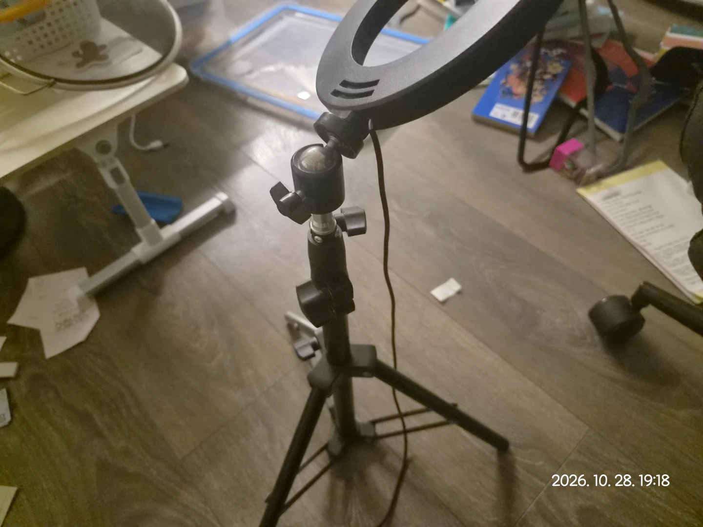 LED Ring Light with Tripod Stand - photo 2