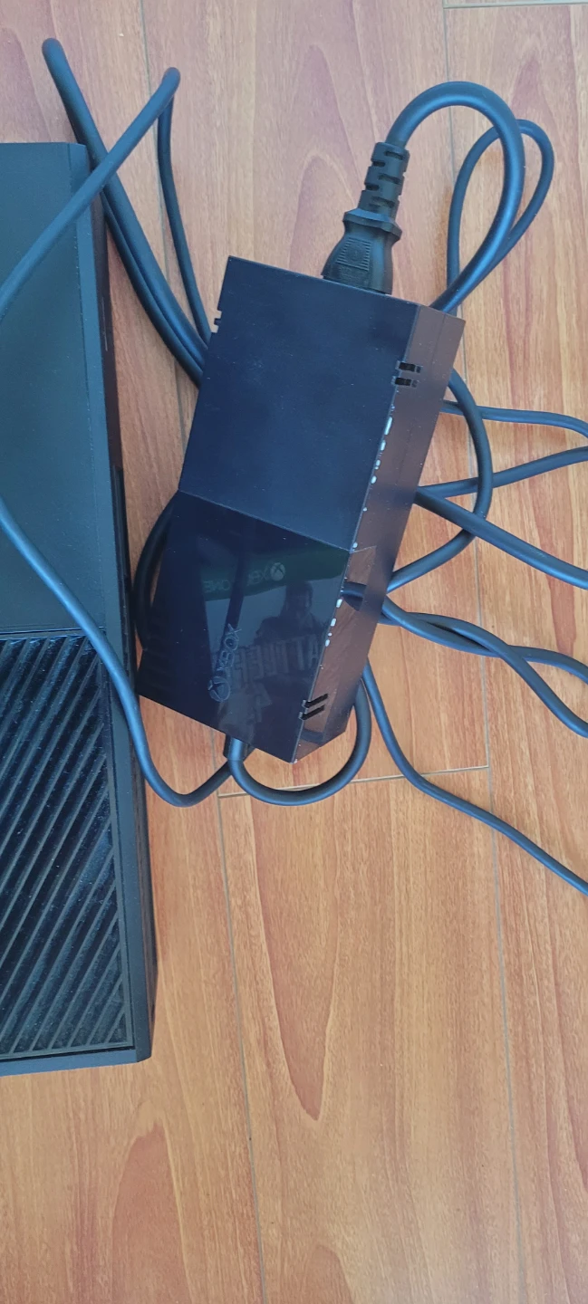 Xbox One Console Bundle with Controller and 9 Games - photo 2