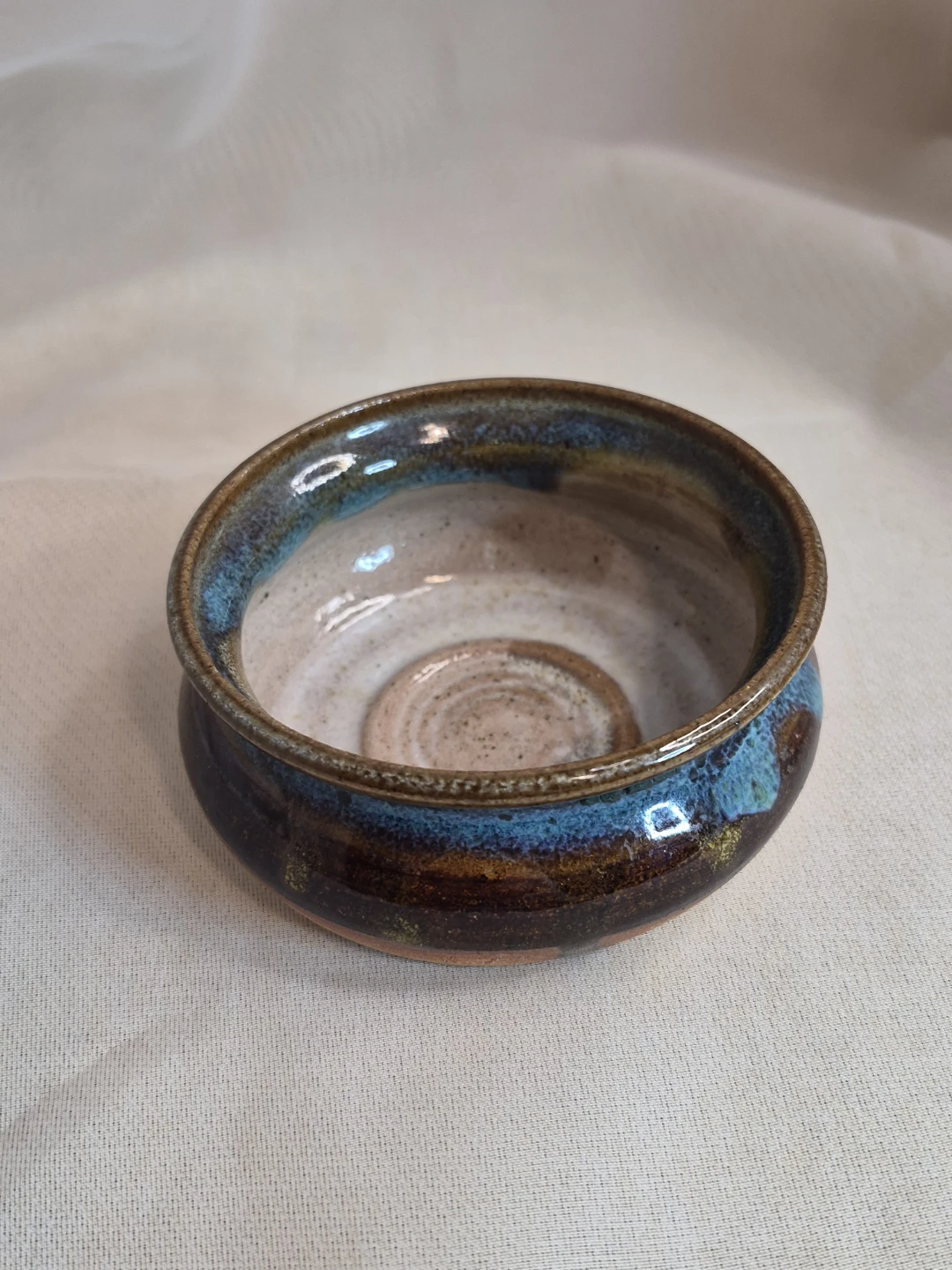 Beautiful Studio Art Pottery 3 1/4" x 1 1/2" Trinket etc Dish - photo 5