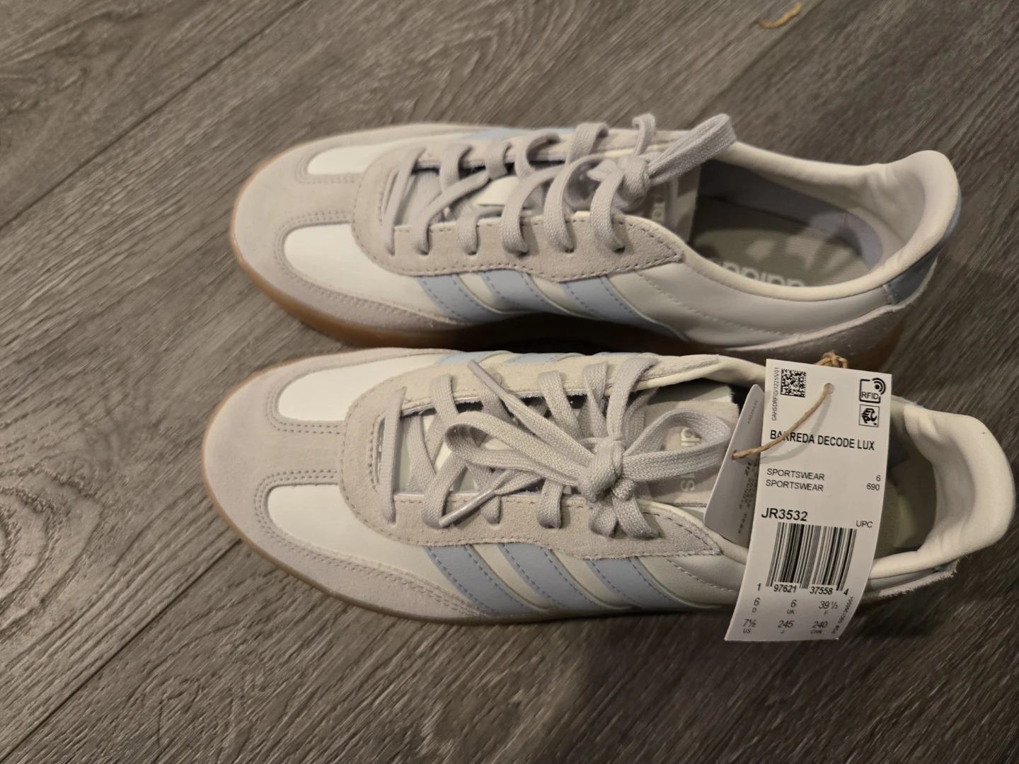 Adidas women shoe