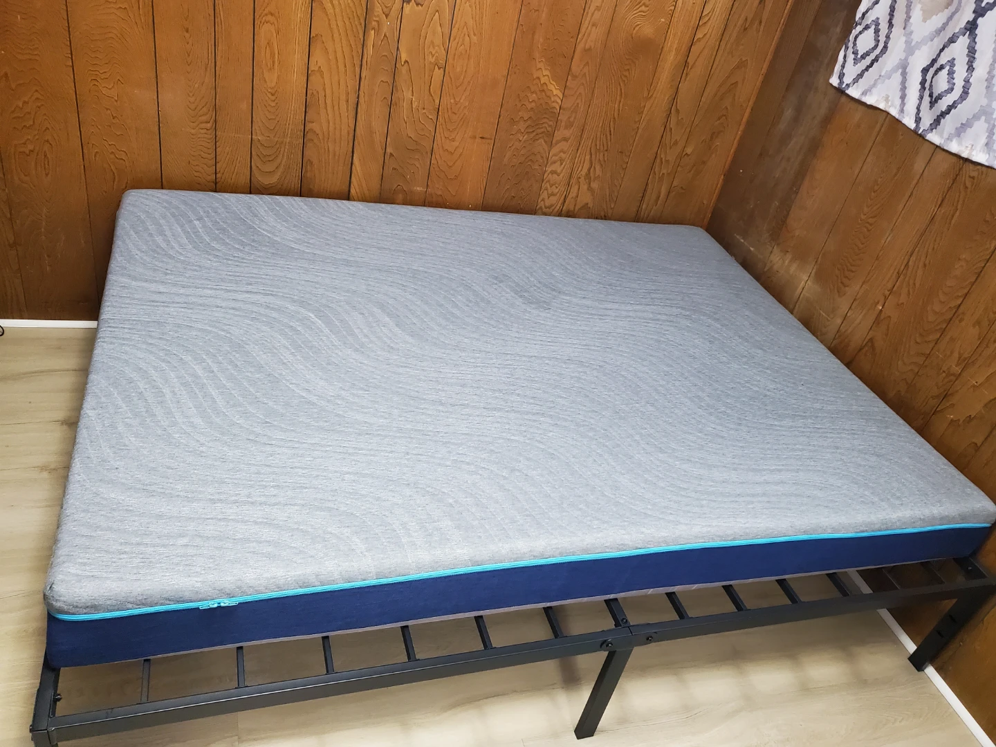 Mattress with frame - photo 2