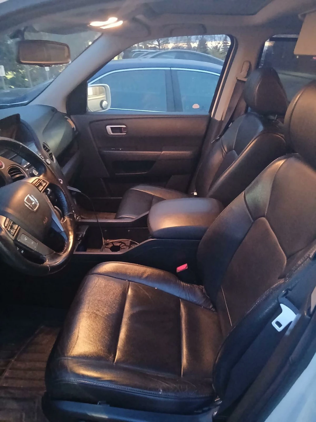 Car - photo 4