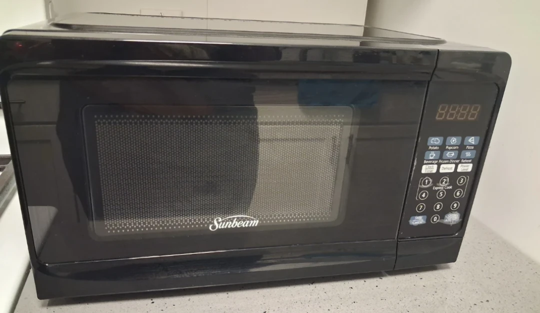 Sunbeam Microwave- Black