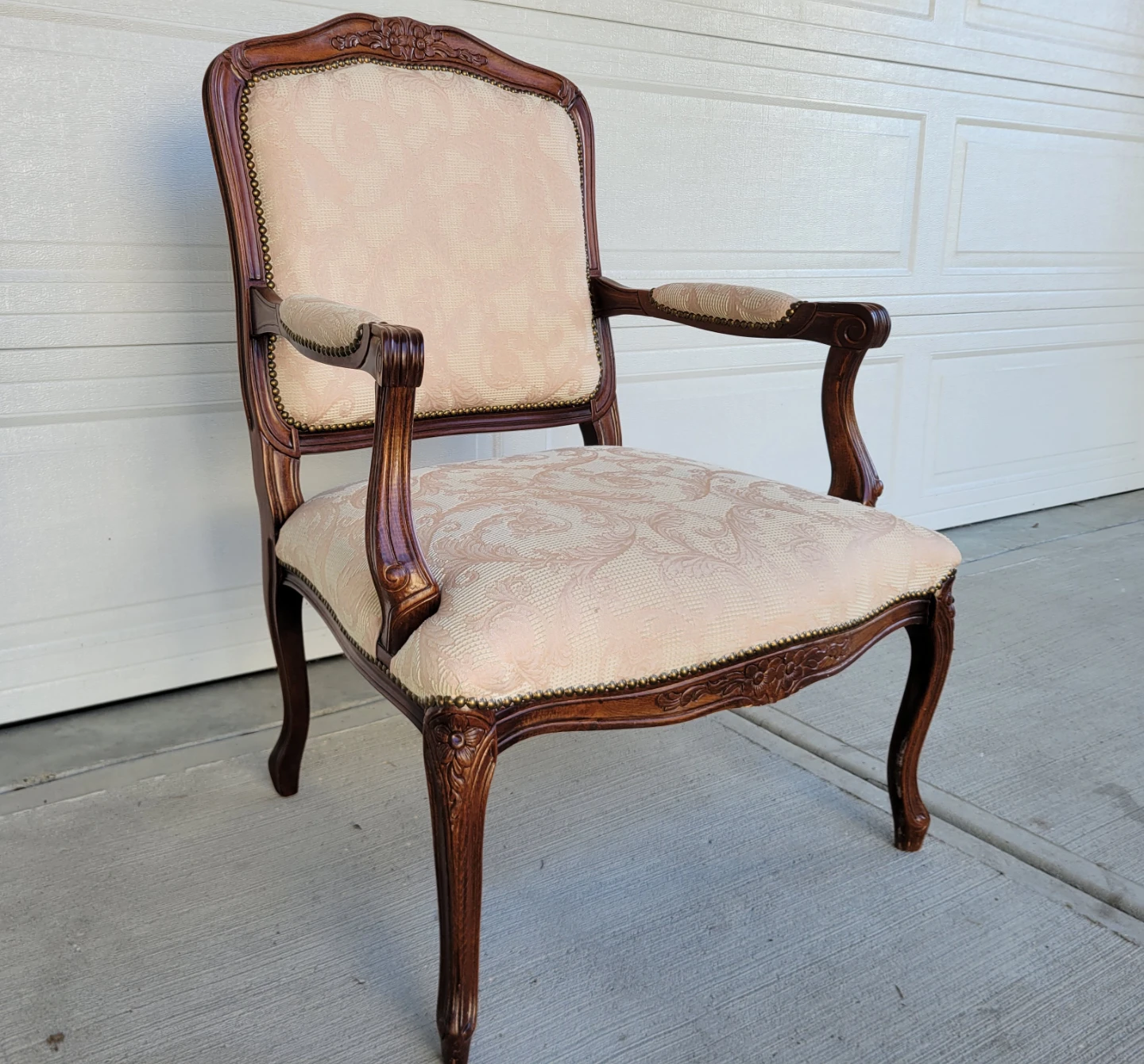 Vintage French Provincial Armchair – Upholstered Accent Chair - photo 2
