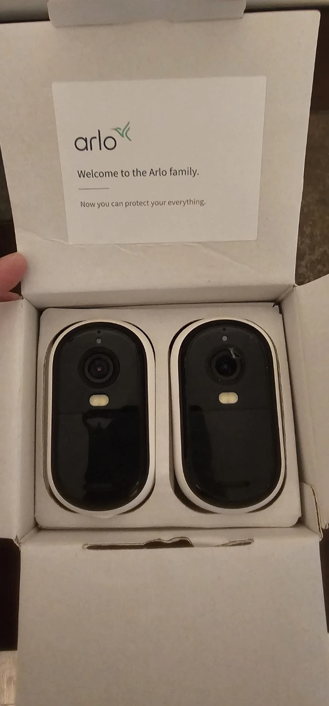 Arlo Essential Outdoor Camera 2nd Gen 2-Pack - photo 2