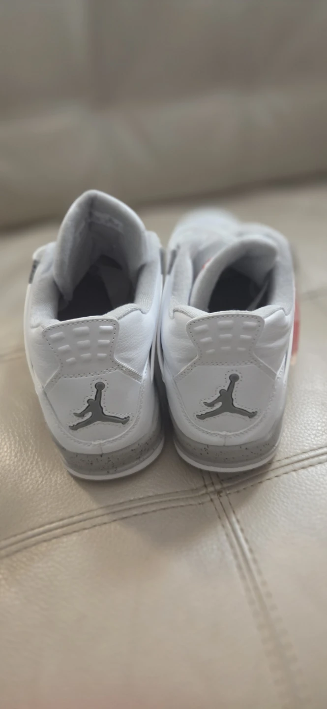 Air Jordan 4 White oreo style sneakers - photo 3