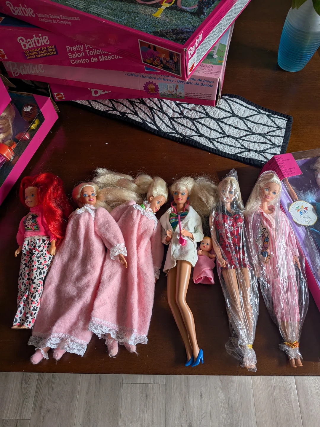 Free Vintage ('90s & Y2K) Barbie Dolls and Playsets - photo 2