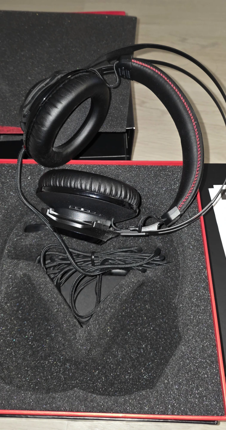 USED - HyperX Cloud Revolver Headset - photo 4