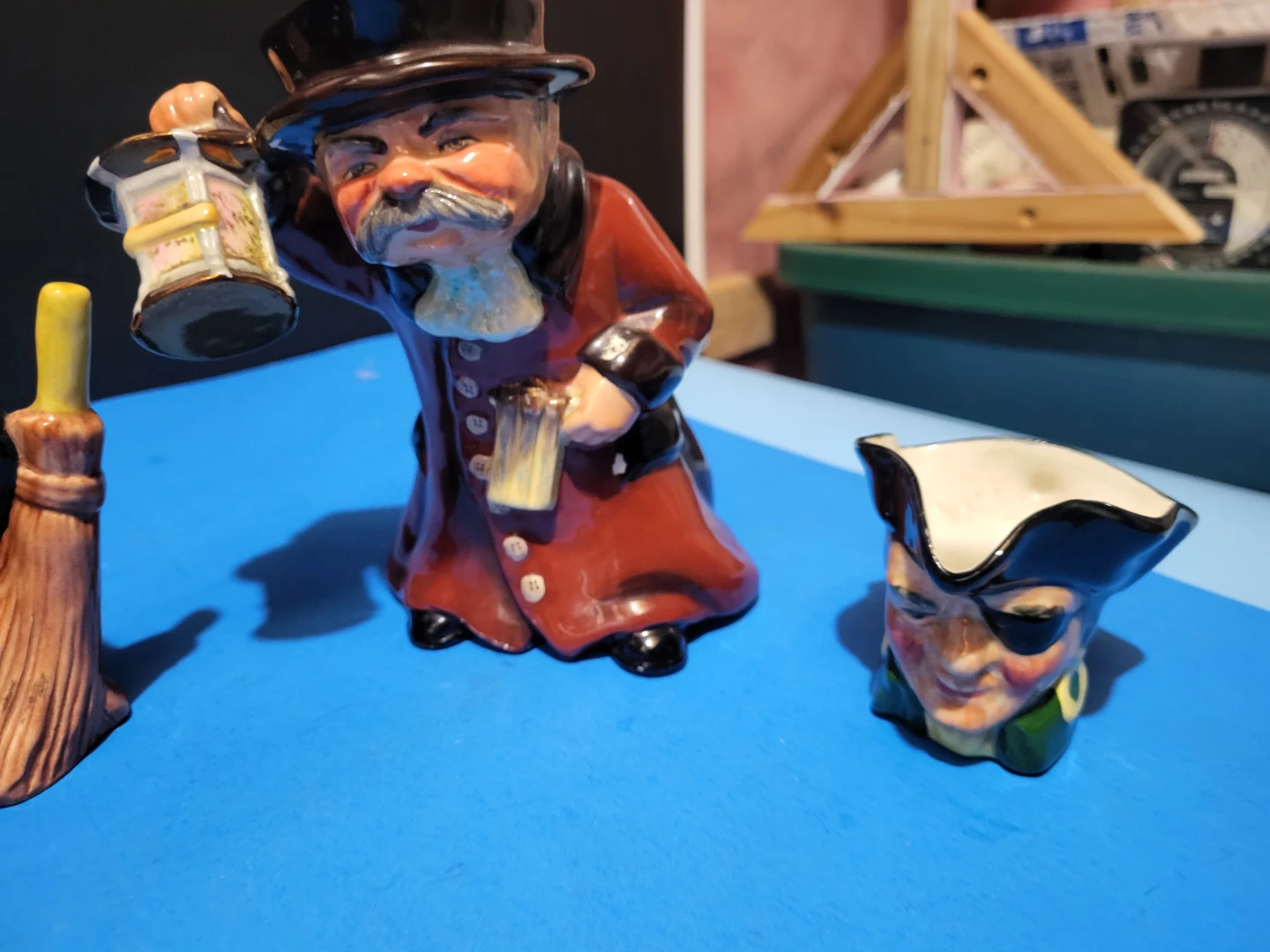 Vintage Wedgwood Character Jugs Set - photo 3
