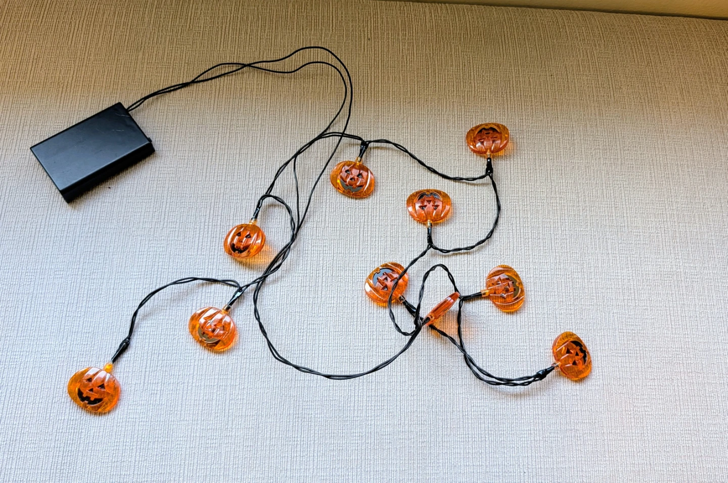 Battery-Operated Pumpkin String Lights for Halloween