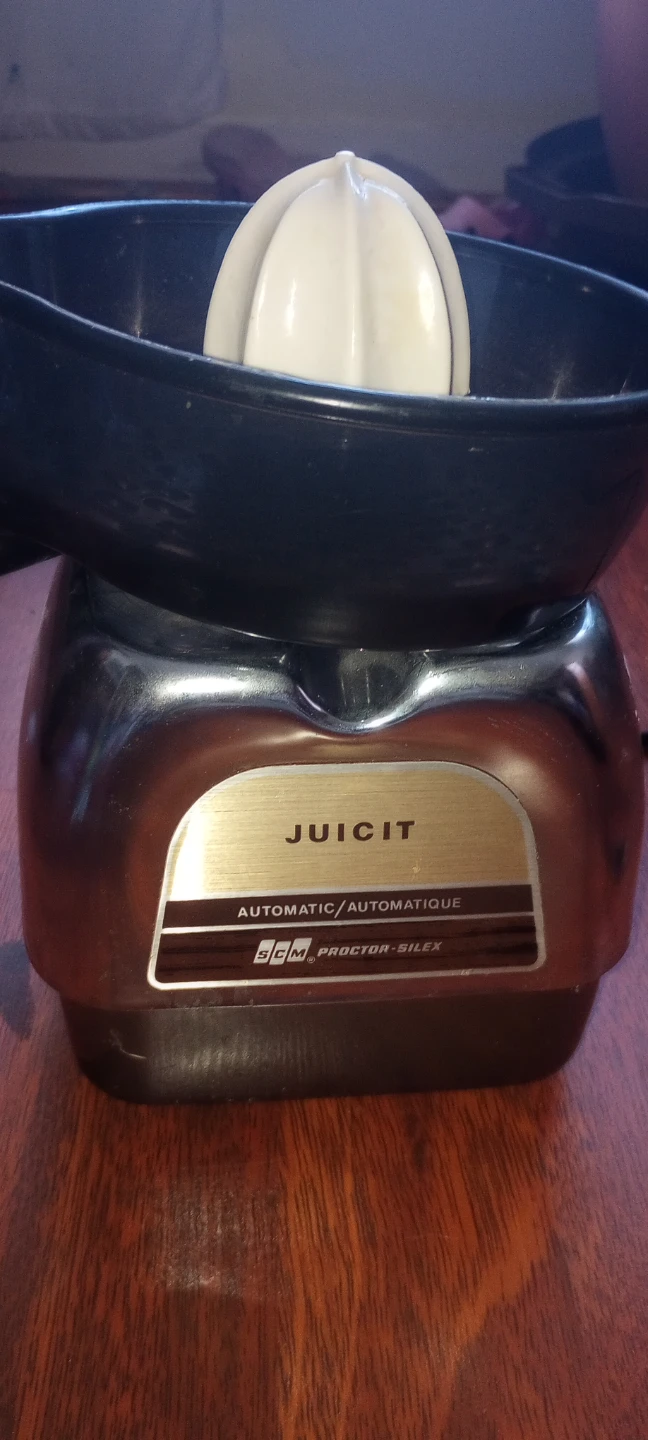 Proctor-Silex Juicit Automatic Juicer - photo 2