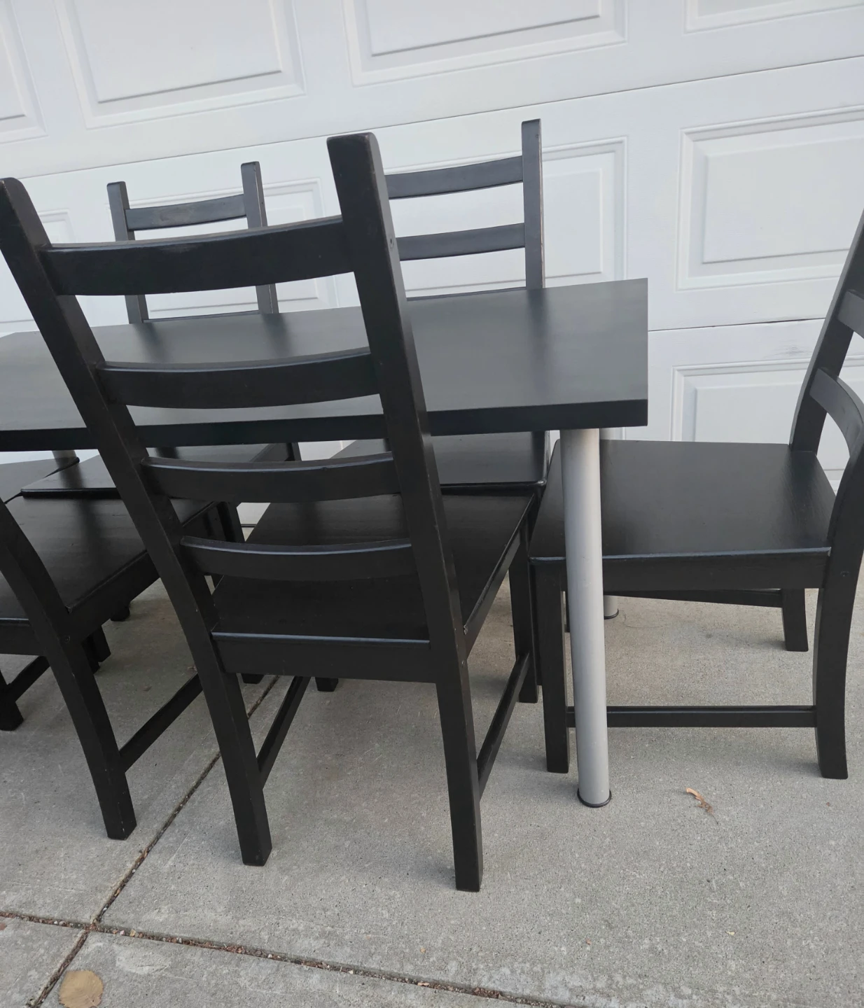 IKEA Dining Set. Table and 6 Dark Wooden Chairs. Great Condition - photo 5