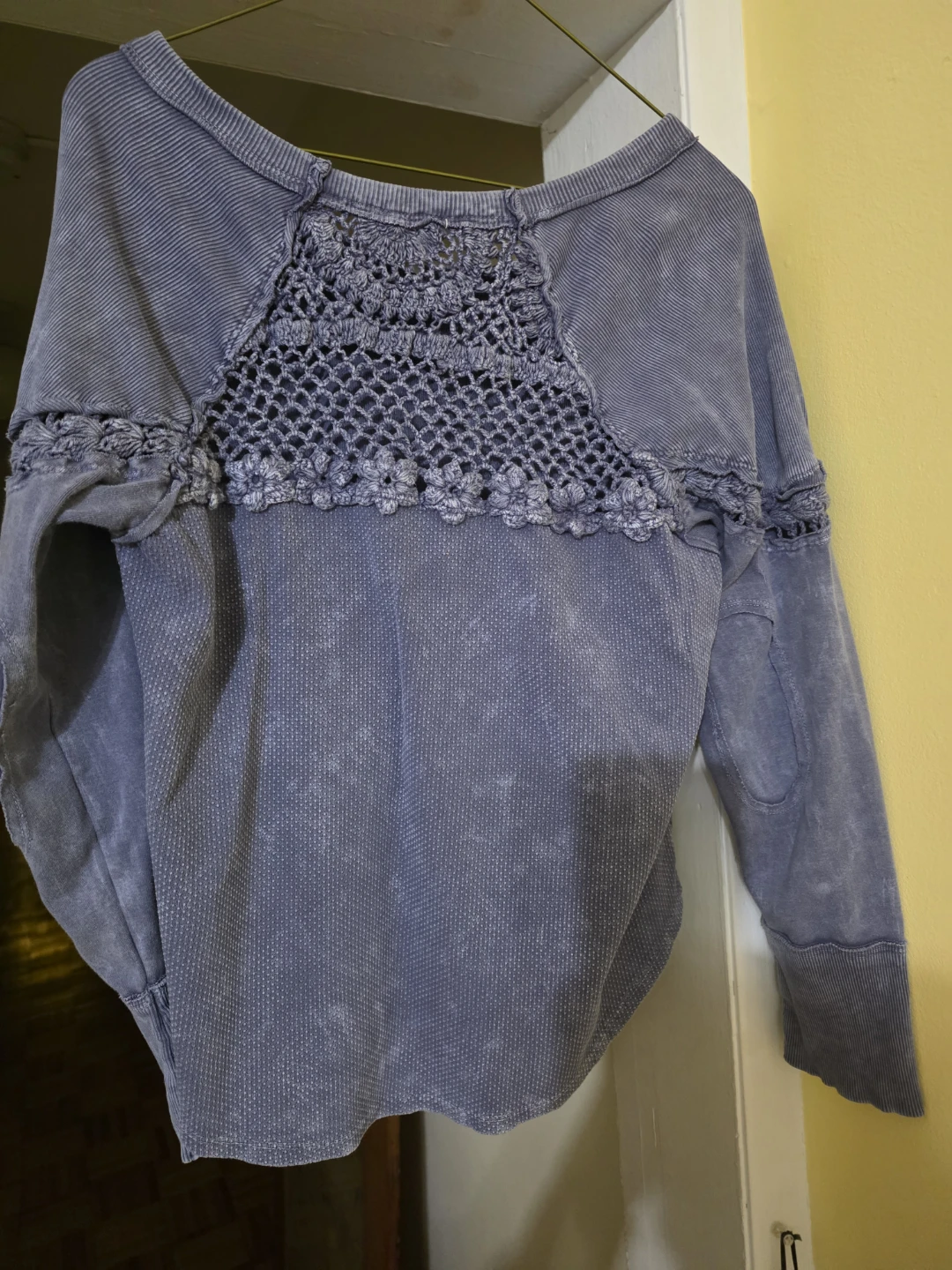 Nicole Miller Artelier Long Sleeve Top