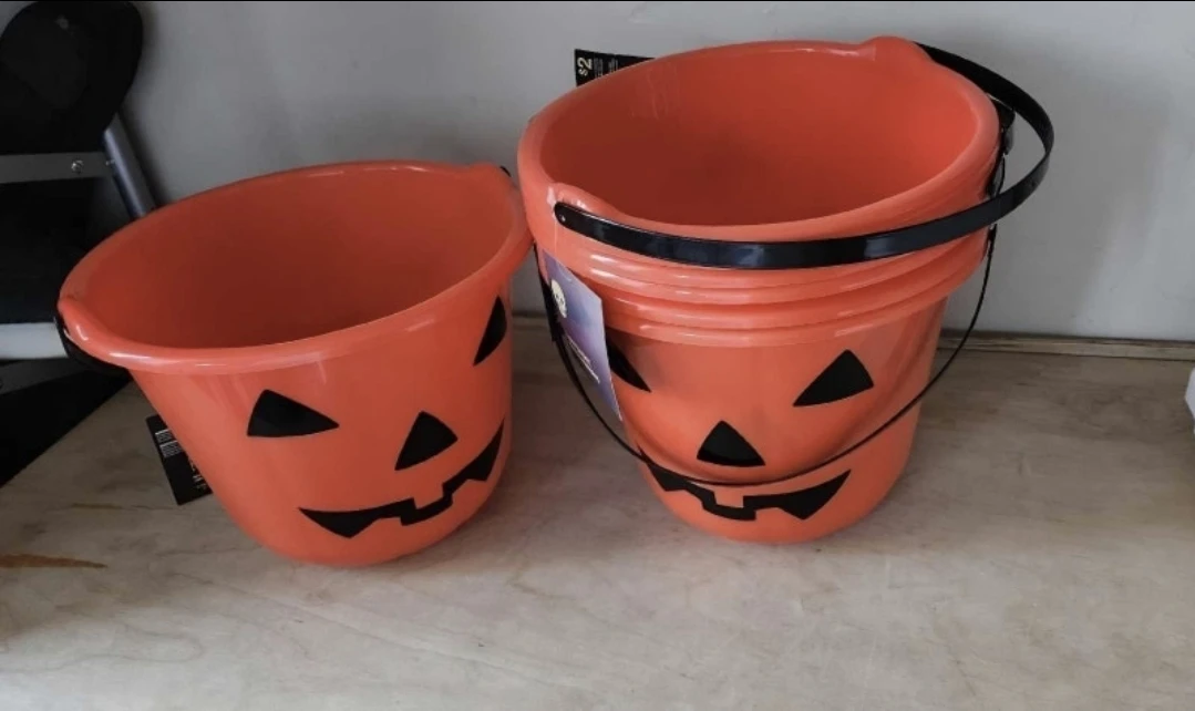 Brand New Jack-O'-Lantern Pumpkin Plastic Treat Pail Bucket