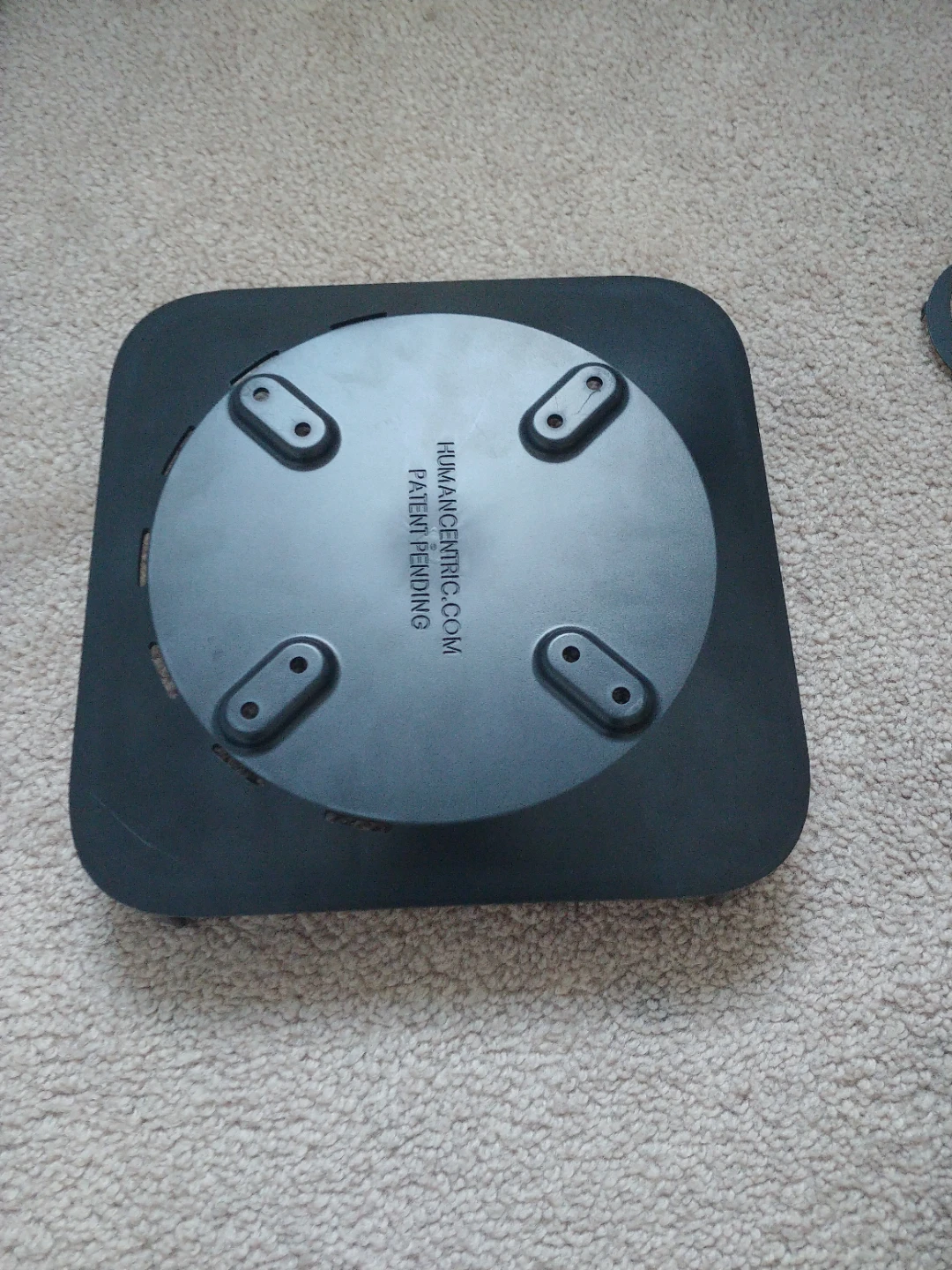 Mac Mini mounting system
