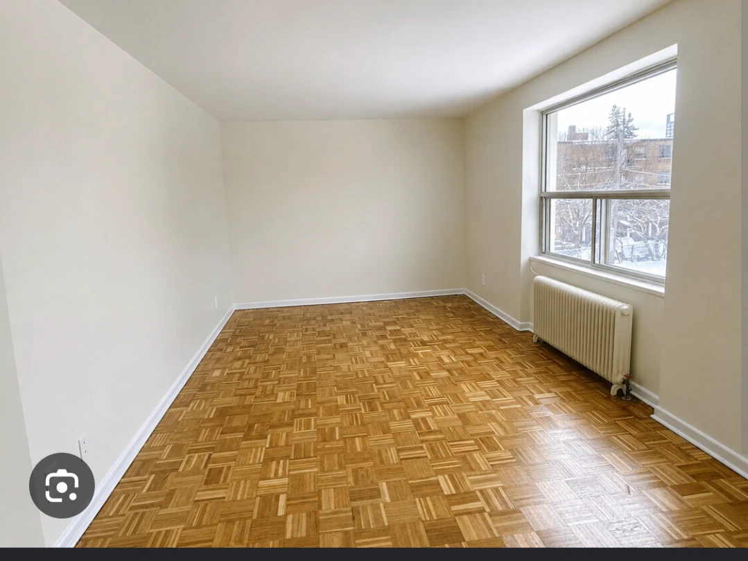 One bedroom, one kitchen and one bath for rent