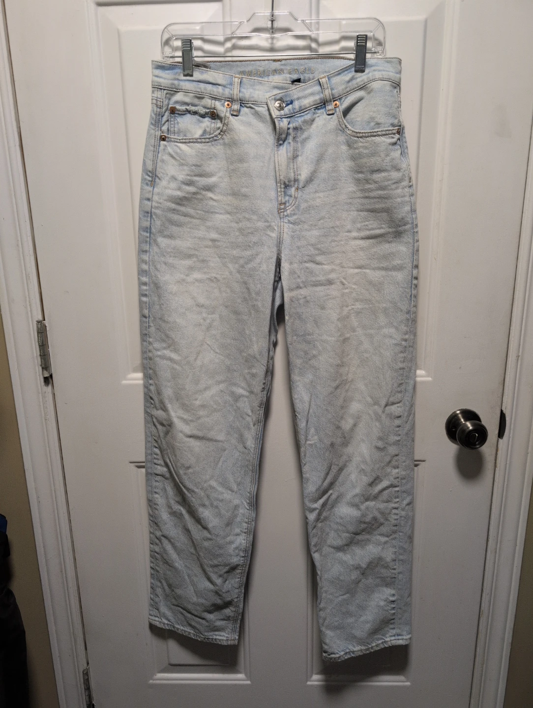 American Eagle Light Wash Jeans