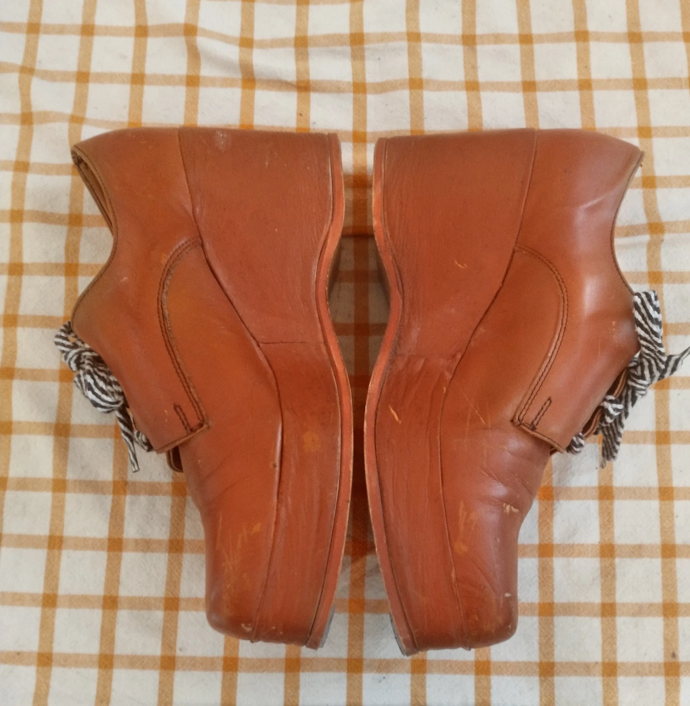 Vintage Master John Tan Leather Platform Wedge Shoes - photo 2