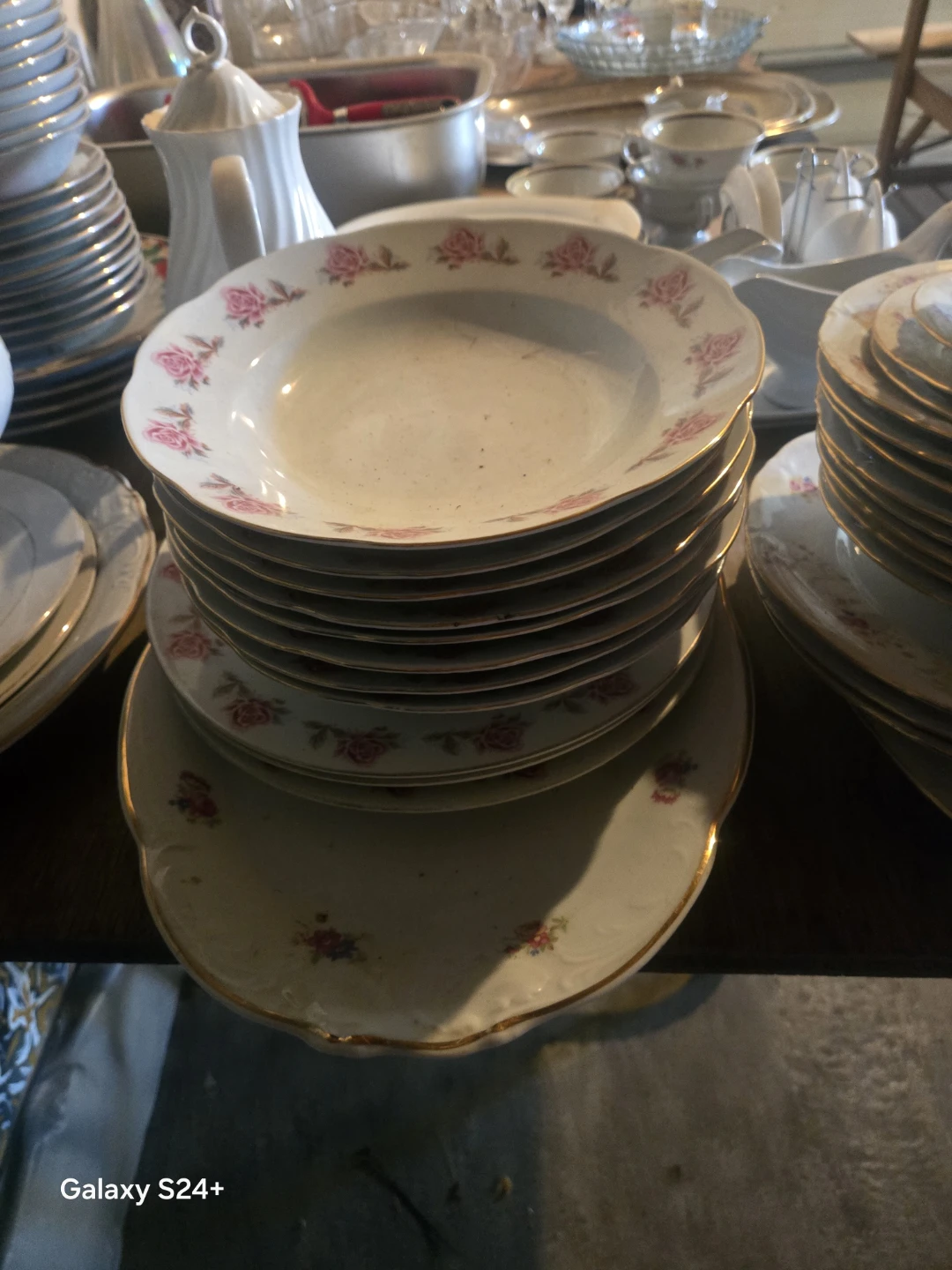 Large Vintage Floral Dinnerware Set - photo 5
