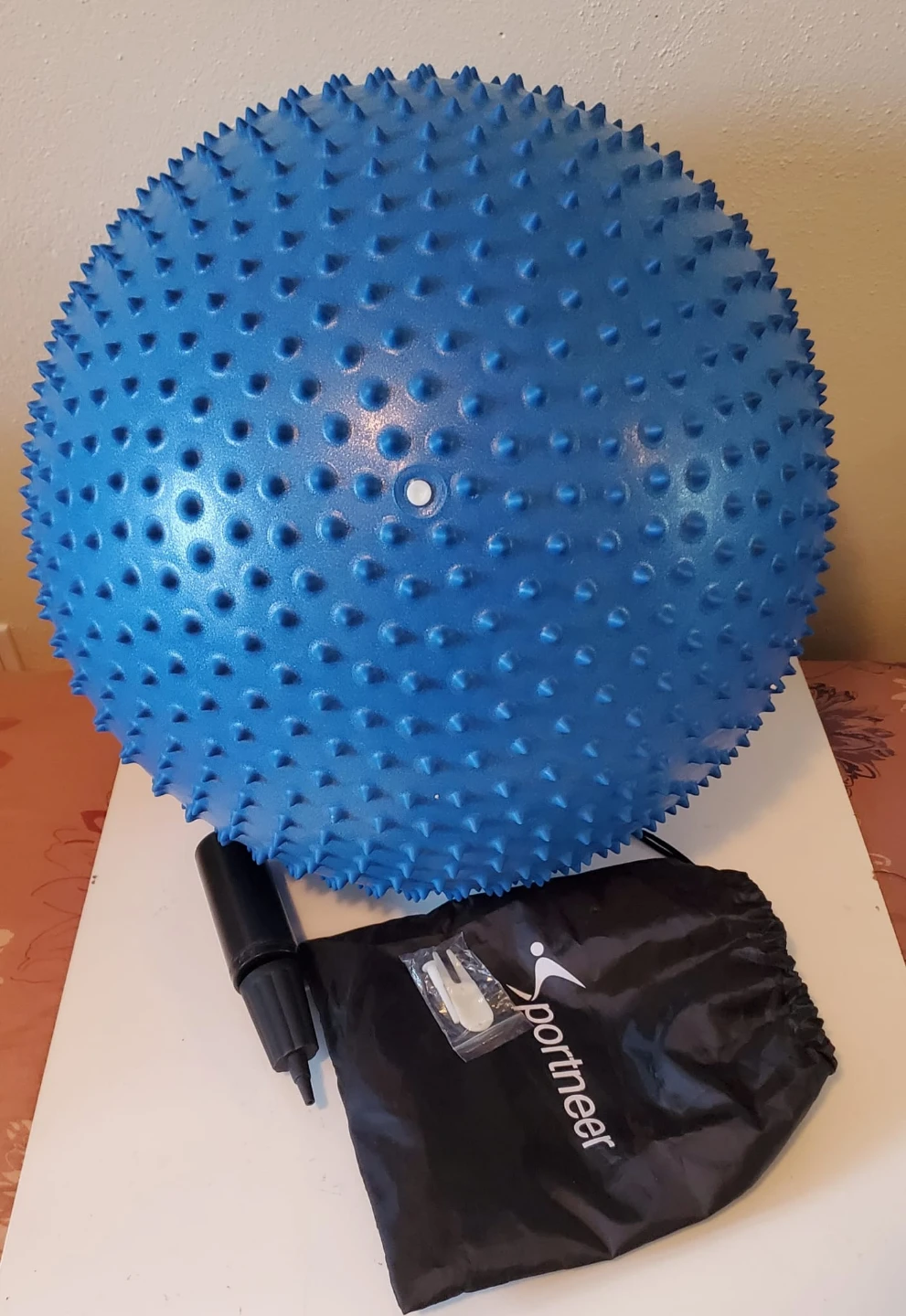 ​ Sportneer 55cm Spiky Yoga / Exercise Ball with Pump & Bag