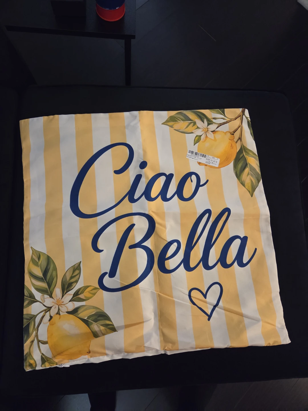 Brand new set of 4 Lemon Themed Decorative Cushion Covers - photo 3