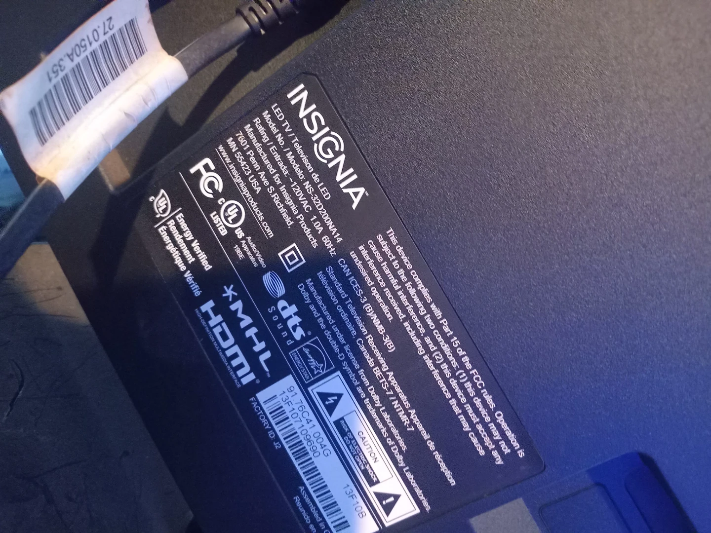 Insignia 32" 1080p LED TV - photo 4