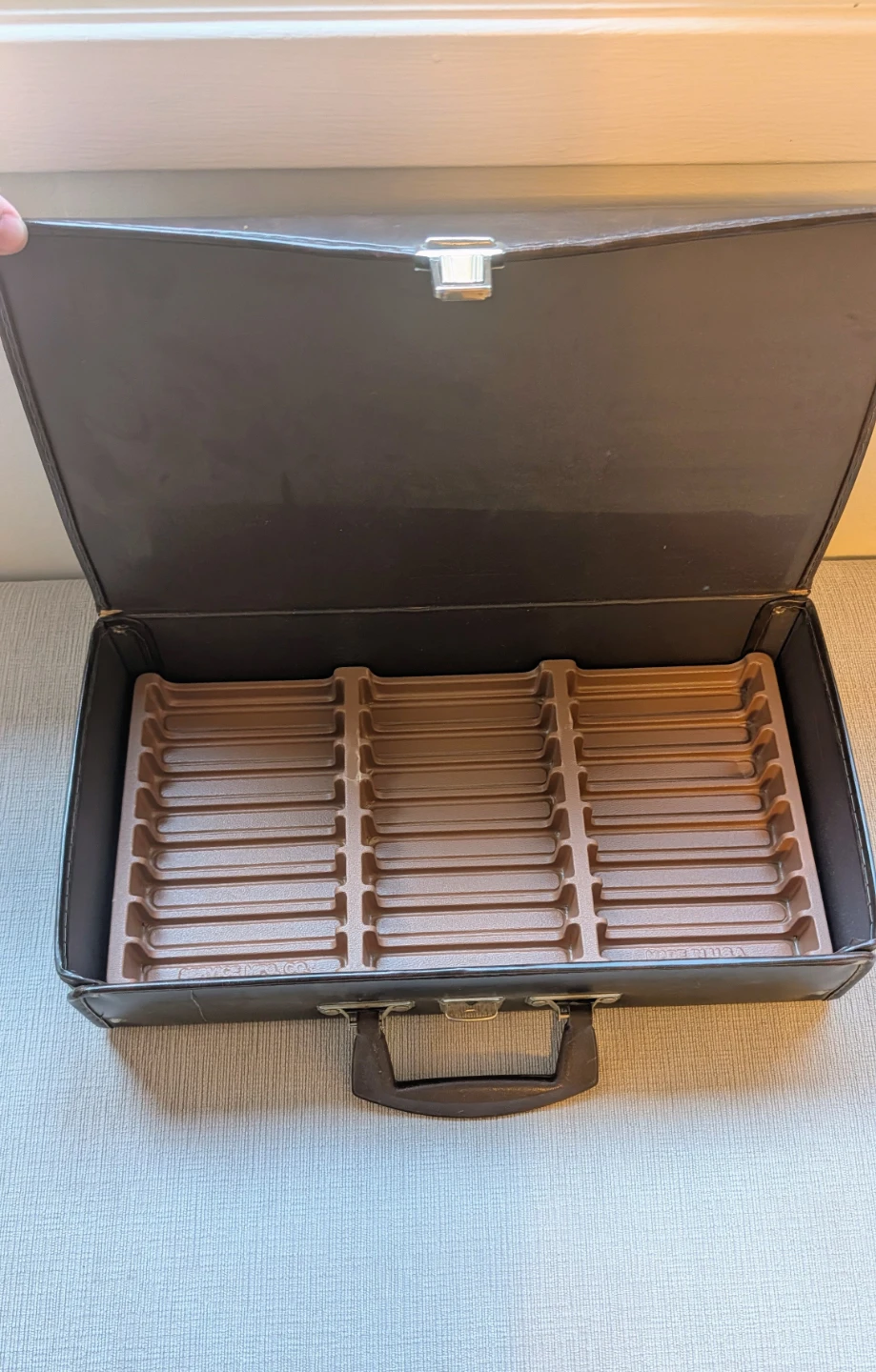 Vintage Storage Cassette Audio Tape Carrying Case - photo 2