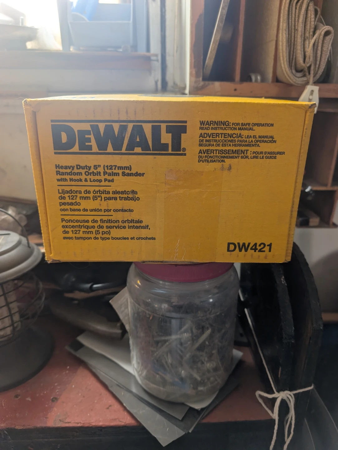 DeWalt DW421 Random Orbit Palm Sander - photo 2
