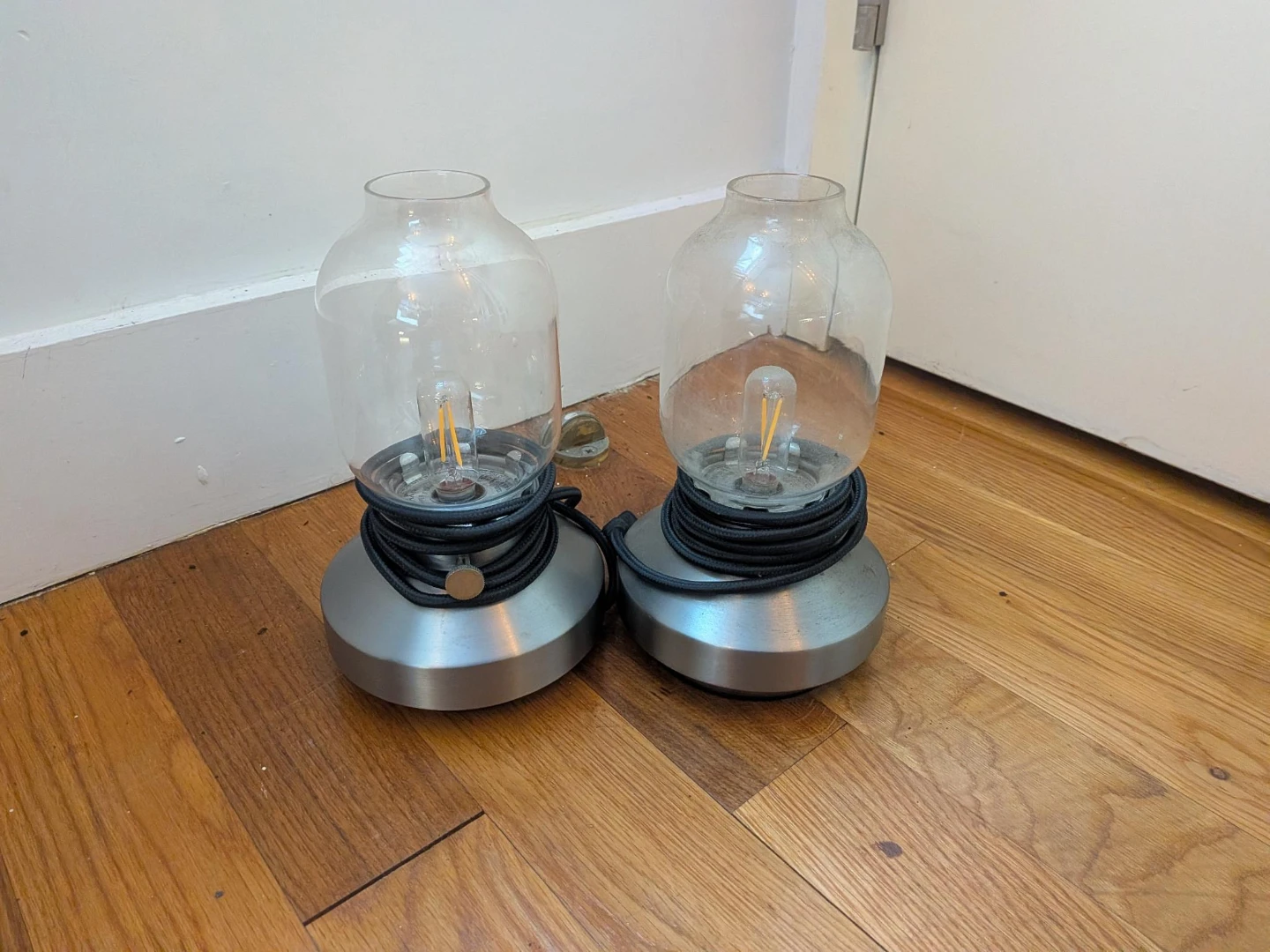 2 Matching Dimmable Lantern Style Lamps - photo 2