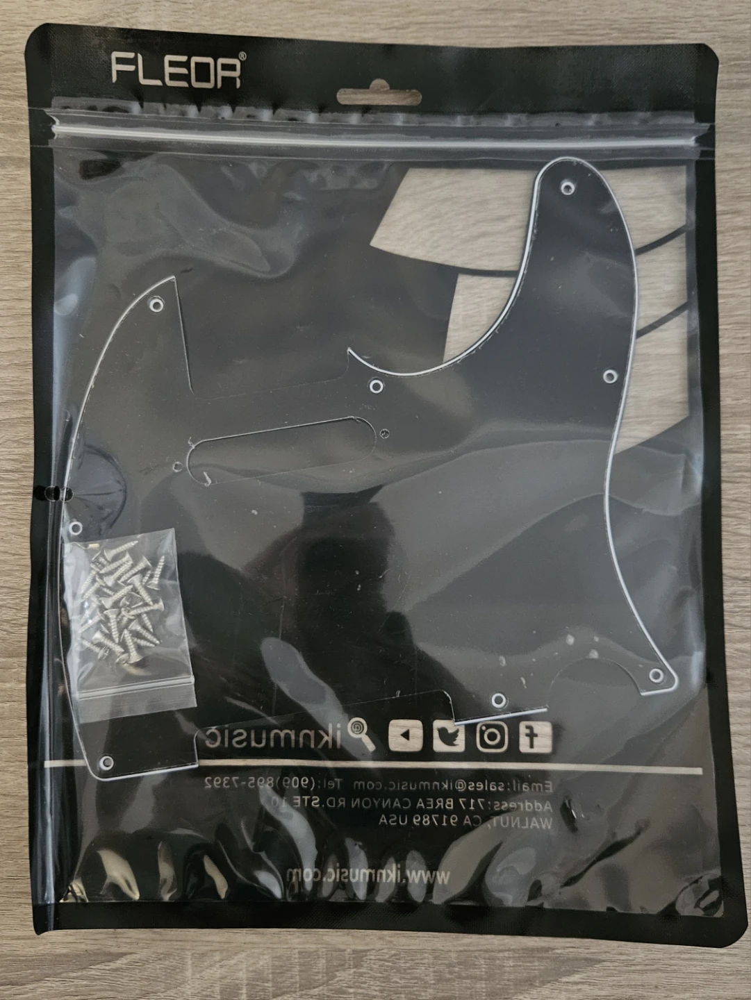 FENDER Tele 8-Hole Guitar Pickguard - Black - photo 2