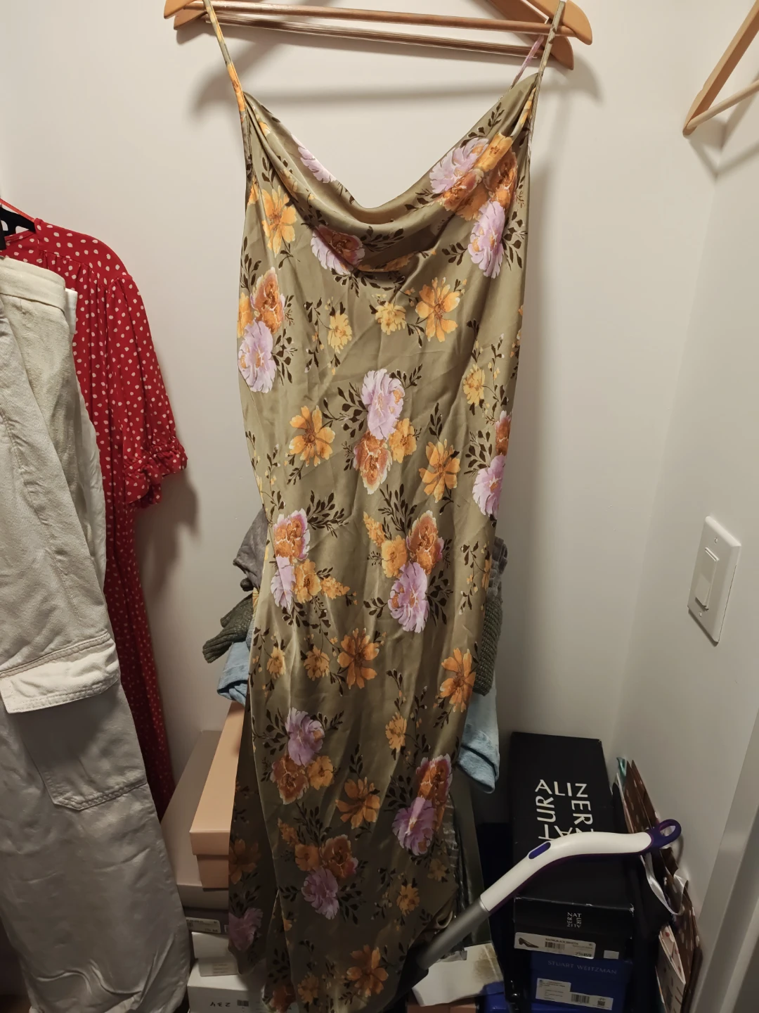 bebe Floral Midi Dress