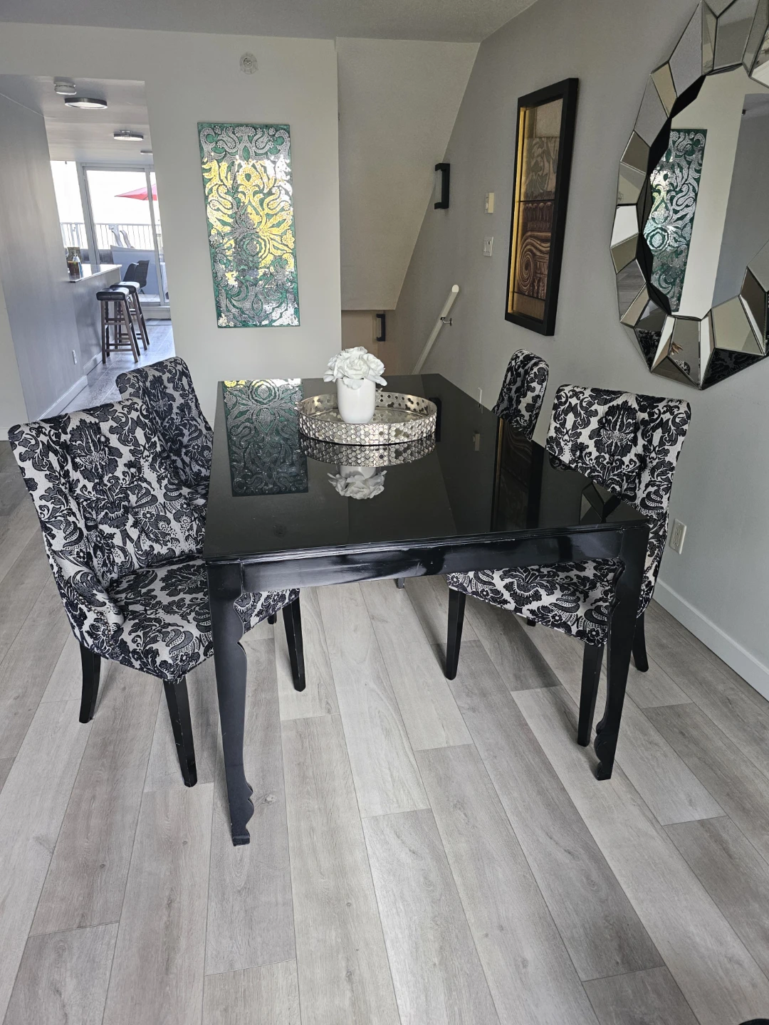 Black Dining Table with 4 Damask Pattern Chairs - photo 3