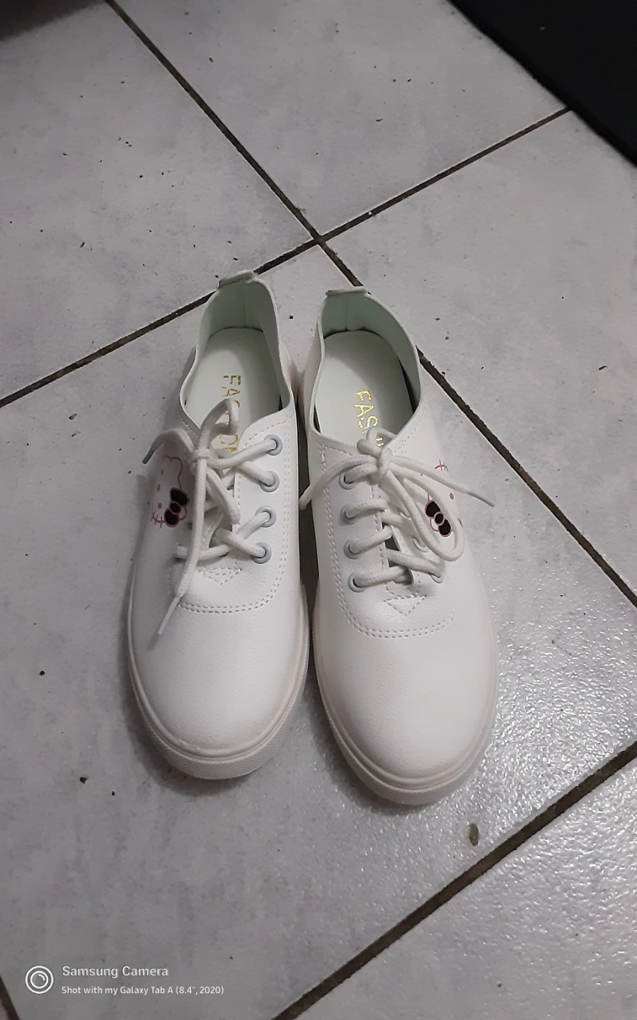 Hello Kitty White Sport Sneakers, size 38