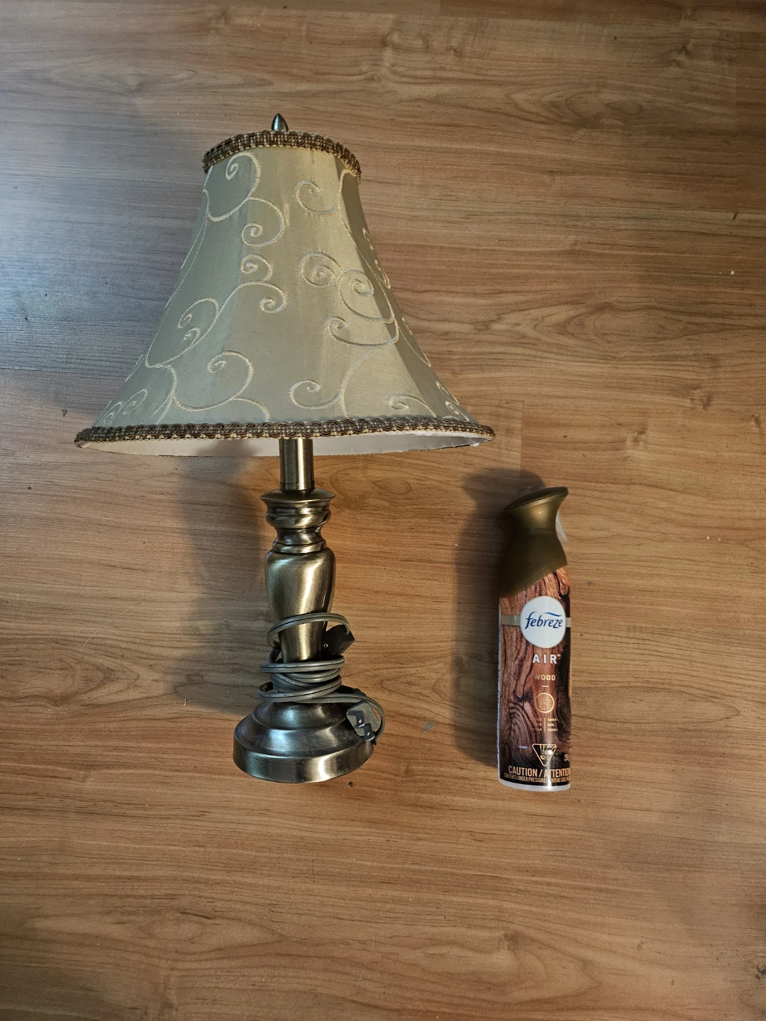 Classic Bronze Table Lamp - photo 2
