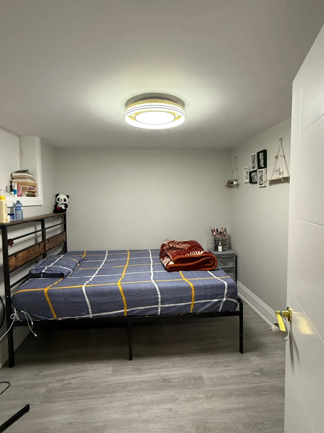 2-Bedroom Renovated Basement - photo 5