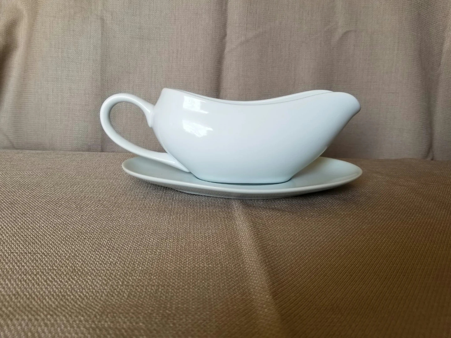 Gravy Boat with Saucer