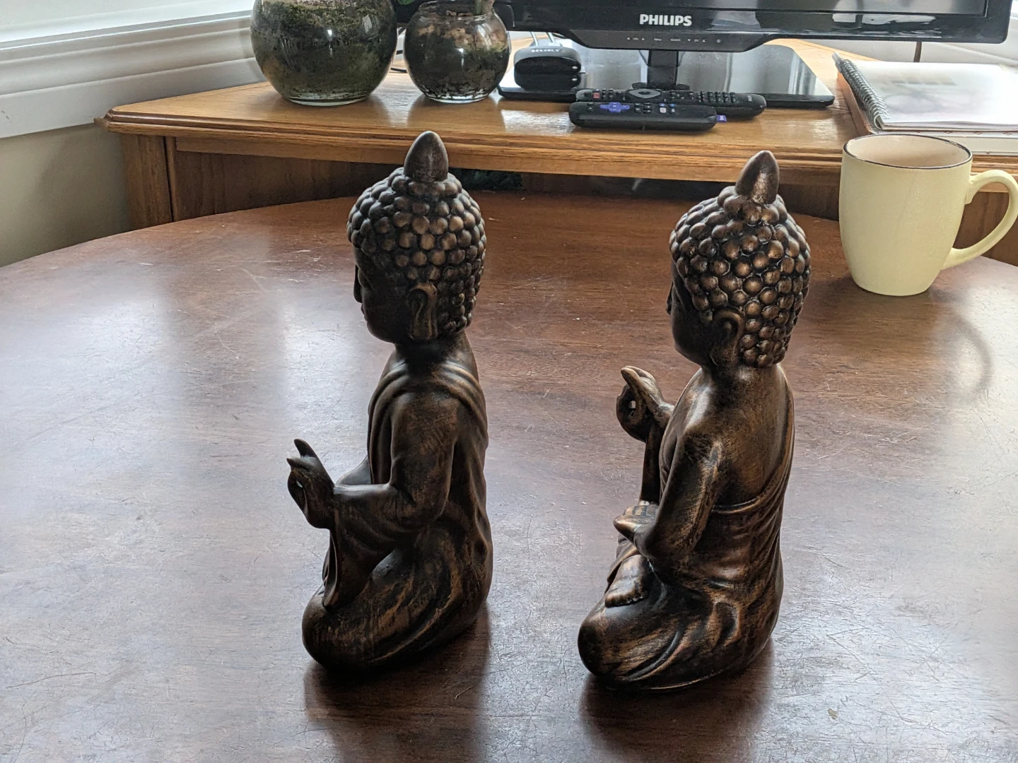 Two Bronze-Finish Buddha Statues - photo 3