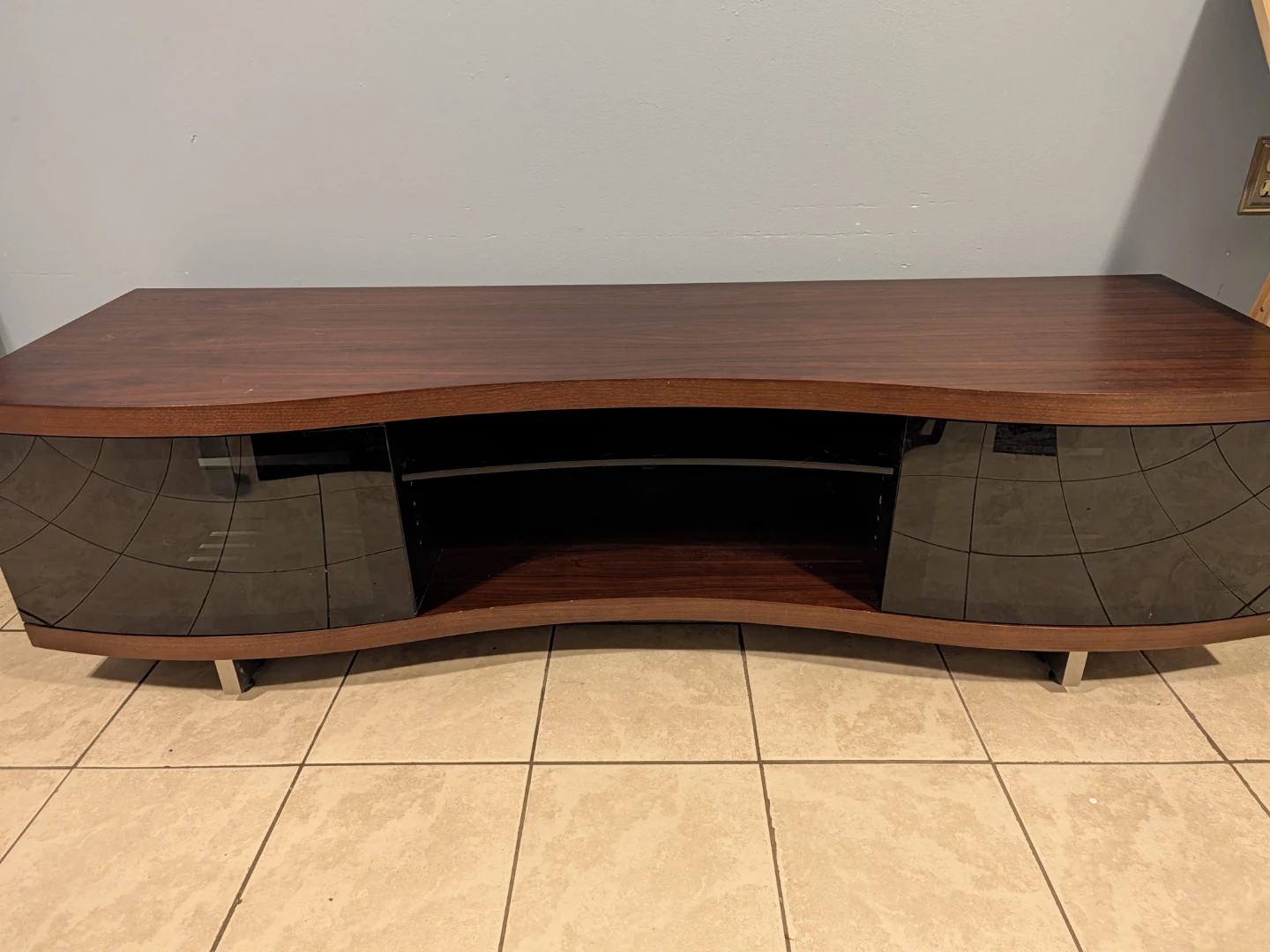 BDI Ola Media Console