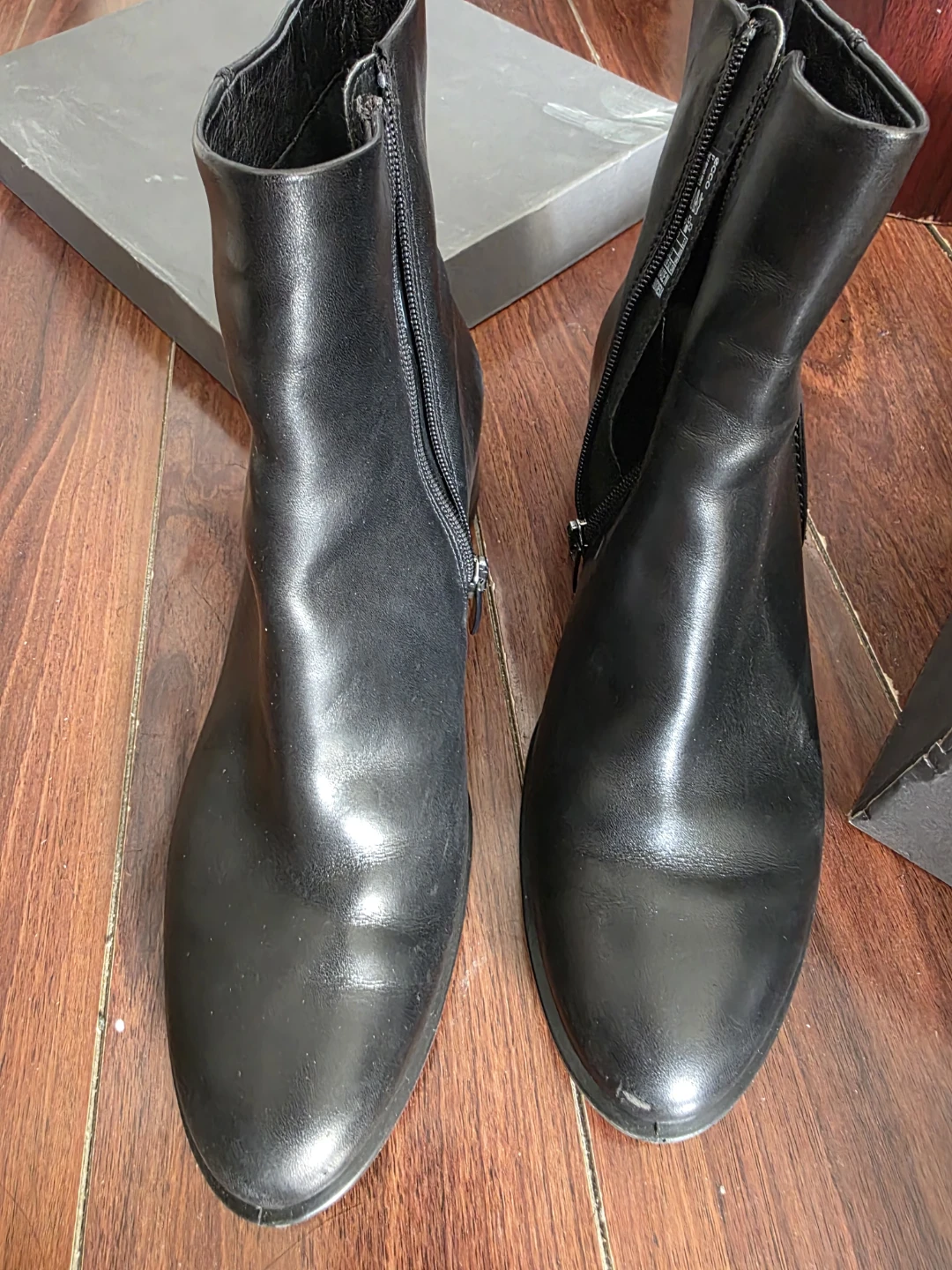 Ecco Black Leather Ankle Boots