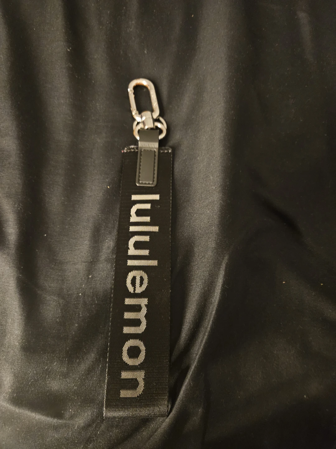Lululemon Black Key Fob Keychain - photo 2